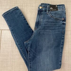 NWT! Express Skinny High Rise Flexx Hyper Stretch Jeans Sz M